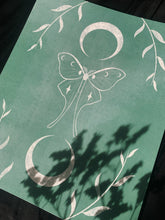 Load image into Gallery viewer, Luna in Ocean Print